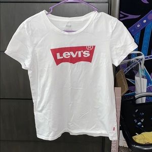 Levi’s White Short Tee